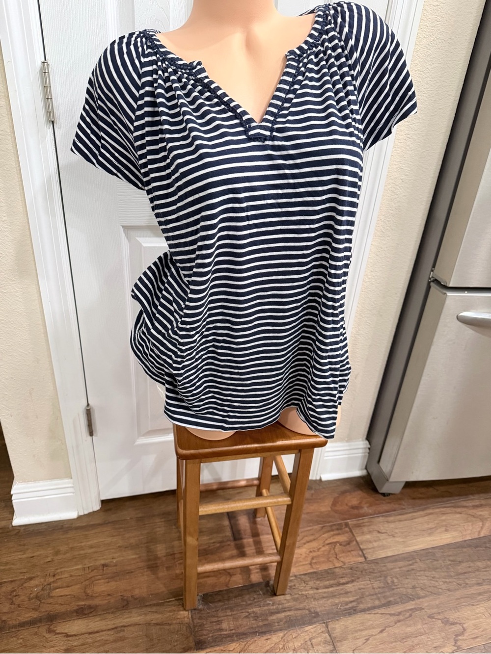 Chaps Women’s Plus 1X Navy White Striped Flutter Sleeve Split Neck Top Soft